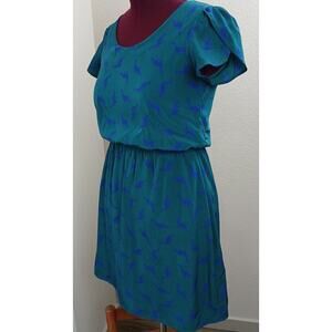 Peach Love California ModCloth Dino Print Dress M green blue blouson midi